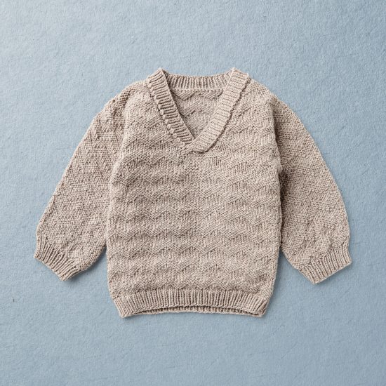 baby knit pullover ALFRED, meriono wool, hand made in Austria, VAN BEREN, vintage style inspired knits, high quality, eco-friendly clothing, conscious, baby present, baby shower, baby belly party, hand knitted, fair fashion, sustainable kids wear, babyknits, vintagestyle,