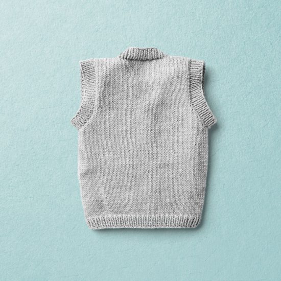 Vintage Style inspired Van Beren baby knit vest QUINN, handmade in Austria, high quality, eco conscious clothes, baby shower, baby belly party, hand knitted, fair fashion