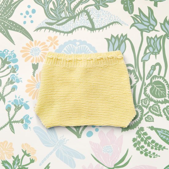 baby knit bloomers POLLY, organic cotton, hand made in Austria, VAN BEREN, vintage style inspired knits, high quality, eco-friendly clothing, conscious, baby present, baby shower, baby belly party, hand knitted, fair fashion, sustainable kids wear