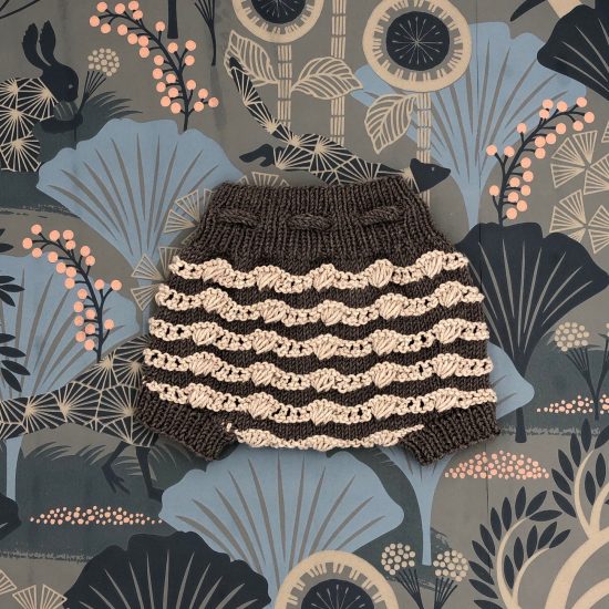 Vintage style inspired Van Beren knit bloomers AVA, handmade in Austria, merino wool, eco consciouis clothes, baby present, baby shower, baby belly party, hand knitted, fairfashion, heirloom, VAN BEREN