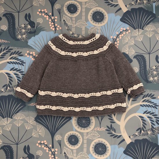 Vintage style inspired Van Beren knit, knit cardigan ELLIE, handmade in Austria, merino wool, eco consciouis clothes, baby present, baby shower, baby belly party, hand knitted, fairfashion, heirloom, VAN BEREN