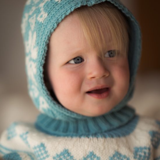 Knit bonnet DELPHINE handknitted of virgin merino wool VAN BEREN