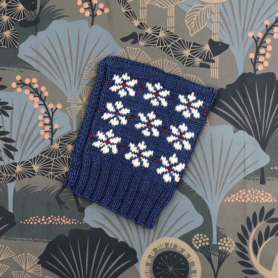 Knit bonnet BROOKS handknitted of virgin merino wool VAN BEREN