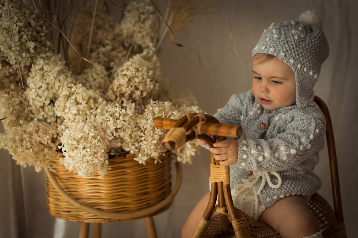 handmade in Austria, organic cotton yarn, eco consciouis clothes, baby present, baby shower, baby belly party, hand knitted, fairfashion, heirloom, VAN BEREN