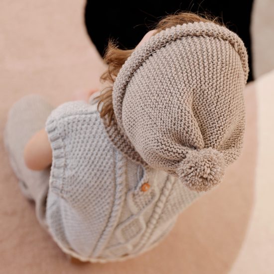 Knit bonnet KNOX handmade in Austria of virgin merino wool