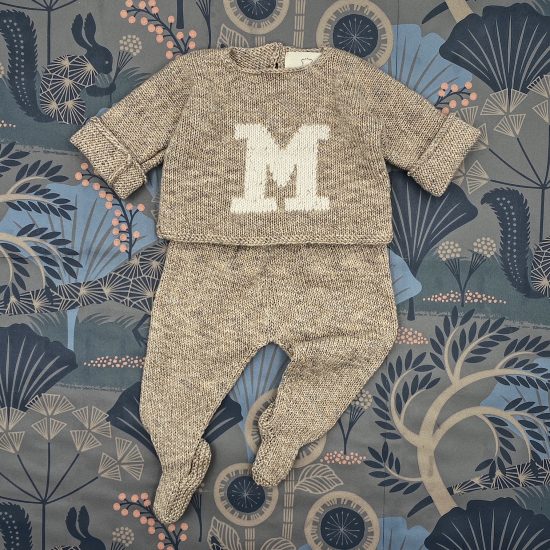 Baby set LETTER COLLECTION handknitted of merino wool VAN BEREN