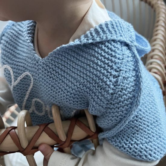 Knit poncho LOUISA personalized wit