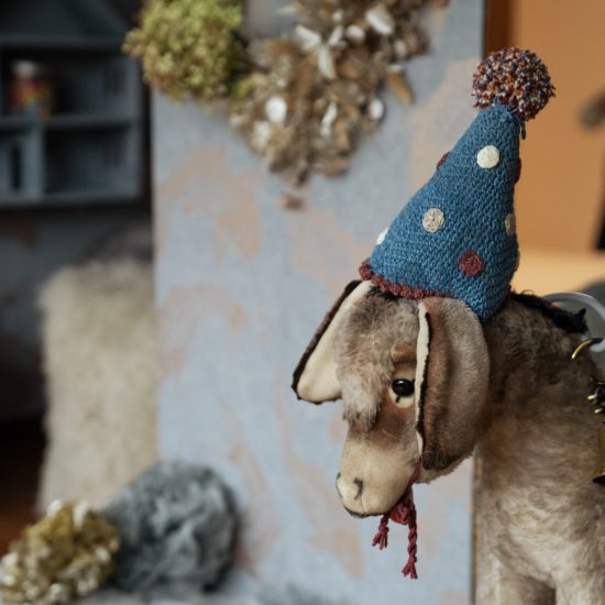 Party hat handmade in Austria of virgin merino wool VAN BEREN