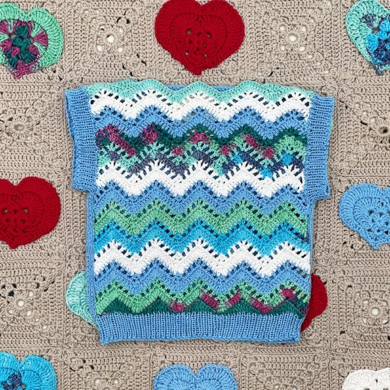 Crochet top ZIGZAG handmade of Van Beren Organic Cotton Yarn VAN BEREN