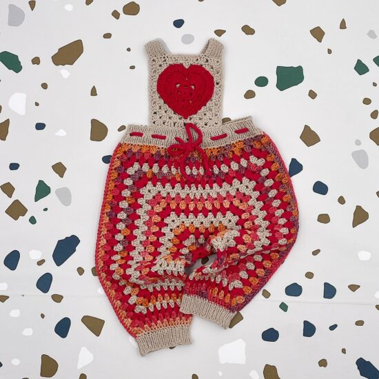 Crochet dungarees HEART BEAT handmade in Austria of organic cotton yarn VAN BEREN